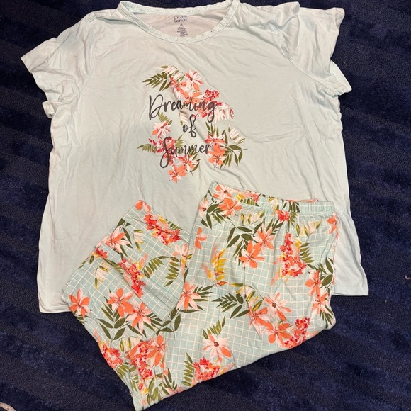 Croft & Barrow 4X Pajama Set Cropped pants short sleeve shirt - Picture 1 of 9